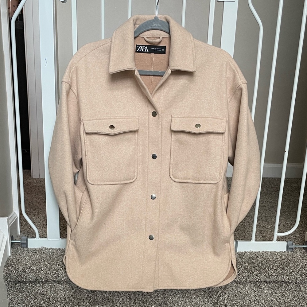 Zara Women's Beige Shacket